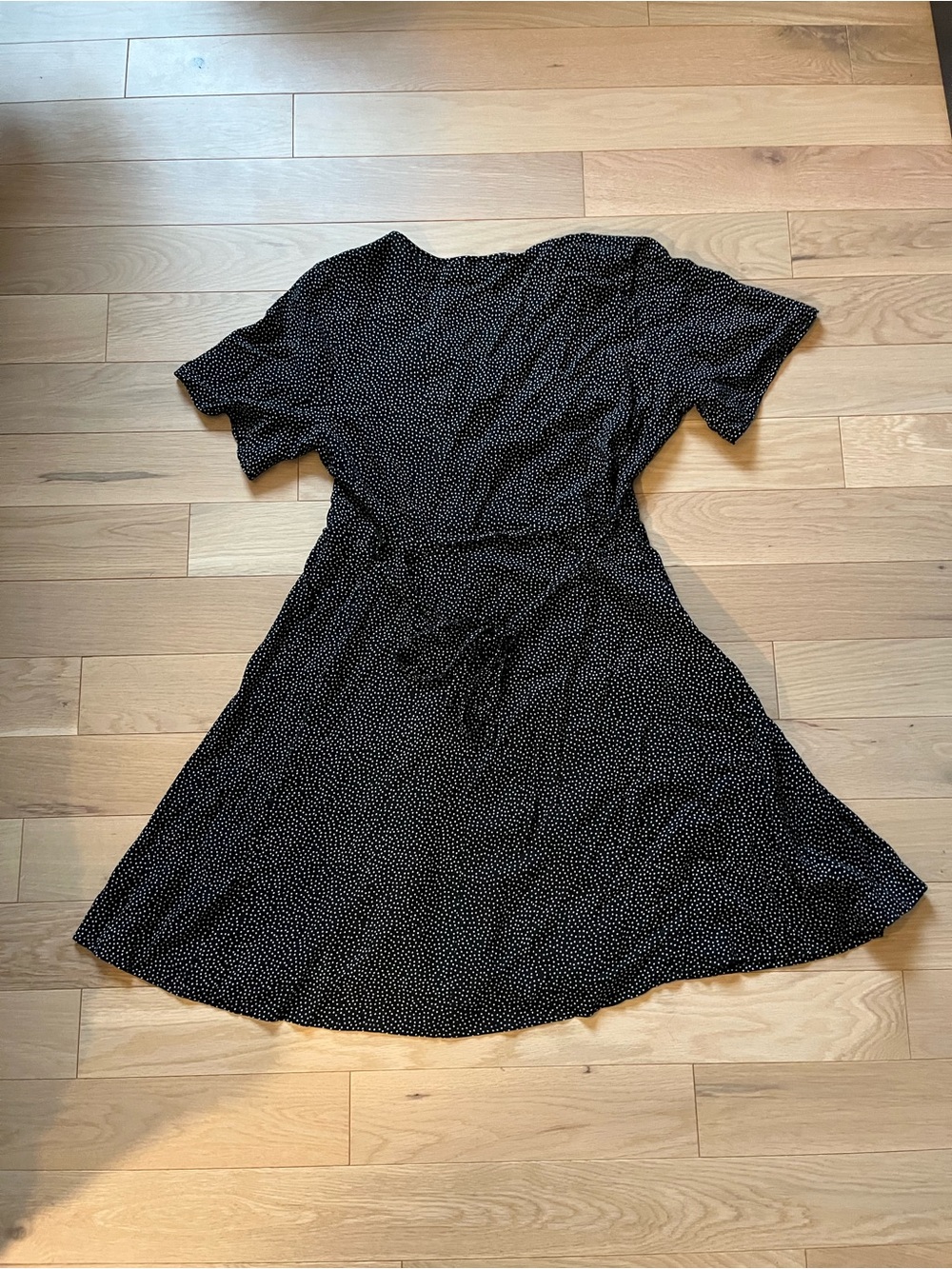 Vero Moda Black Polka Dot V‑Neck Dress size small - Picture 2 of 8
